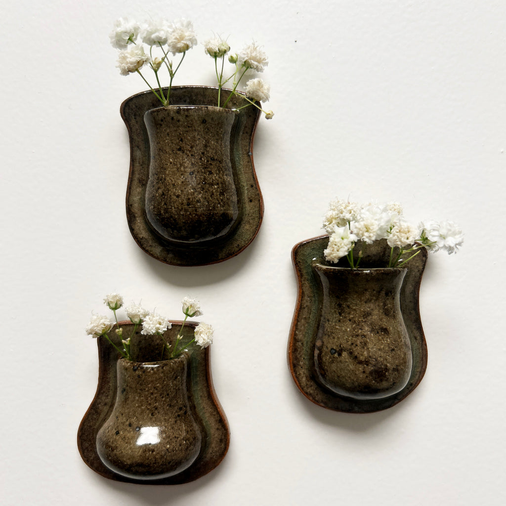 moss green mini vase magnet